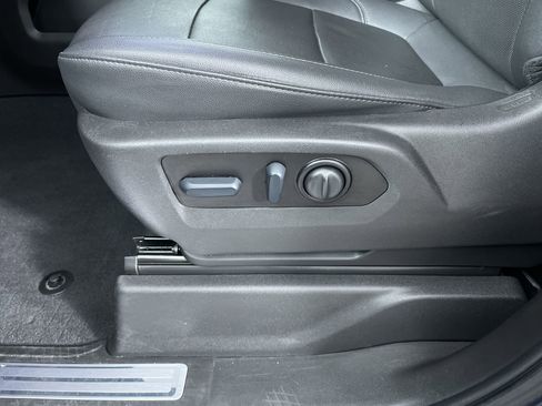 Used 2022 GMC Sierra 1500 SLT w/ SLT Premium Plus Package image 13