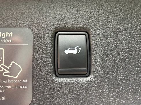 Used 2020 INFINITI QX50 Luxe w/ Navigation Package AWD/4WD image 16