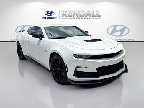 Used 2023 Chevrolet Camaro SS RWD image 1
