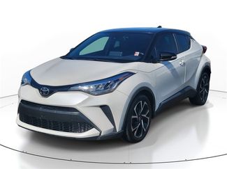 Used 2020 Toyota C-HR LE video 2