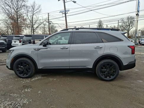Used 2023 Kia Sorento S w/ Panoramic Sunroof Package image 5