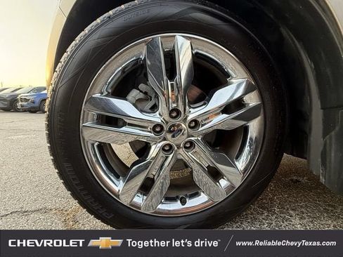 Used 2012 Ford Edge SEL FWD image 10
