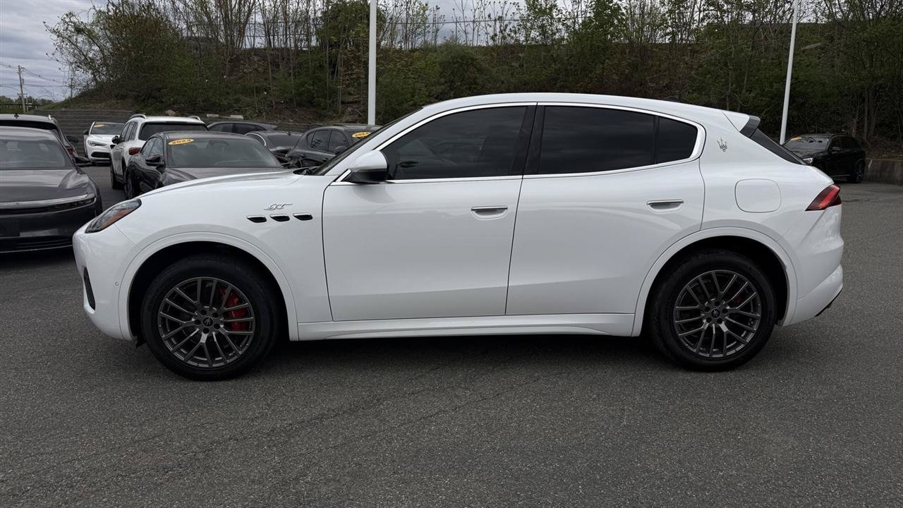 Used 2023 Maserati Grecale GT AWD/4WD image 11