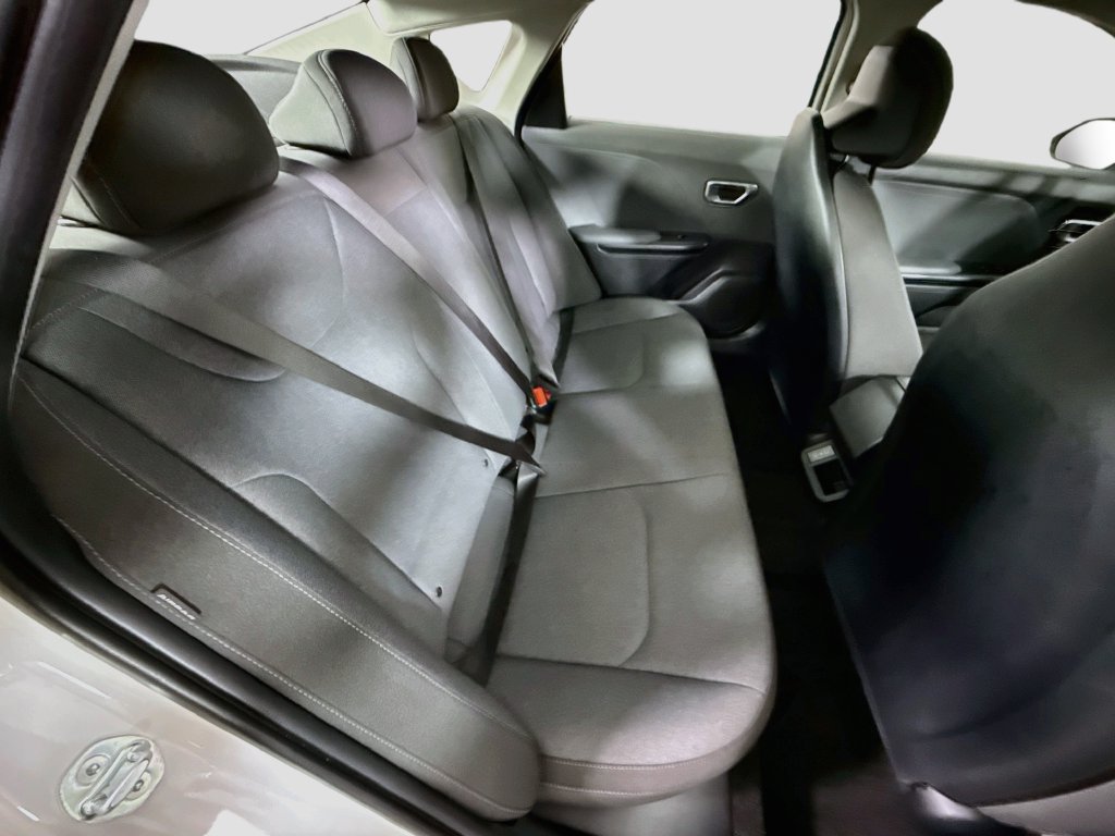 Certified 2025 Kia K4 FWD image 28