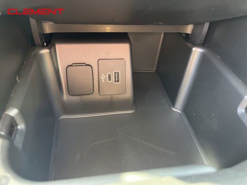 New 2025 Ford Explorer Active w/ Active Comfort Package image 14