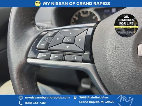Used 2023 Nissan Altima 2.5 SV w/ SV Premium Package AWD/4WD image 15