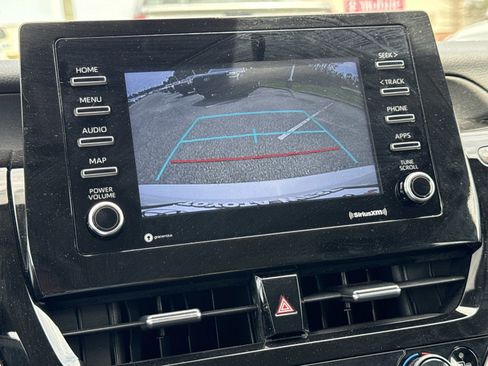 Used 2024 Toyota Camry SE image 21