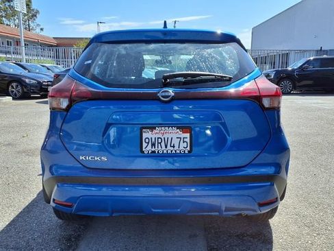 Certified 2025 Nissan Kicks Play S FWD image 19