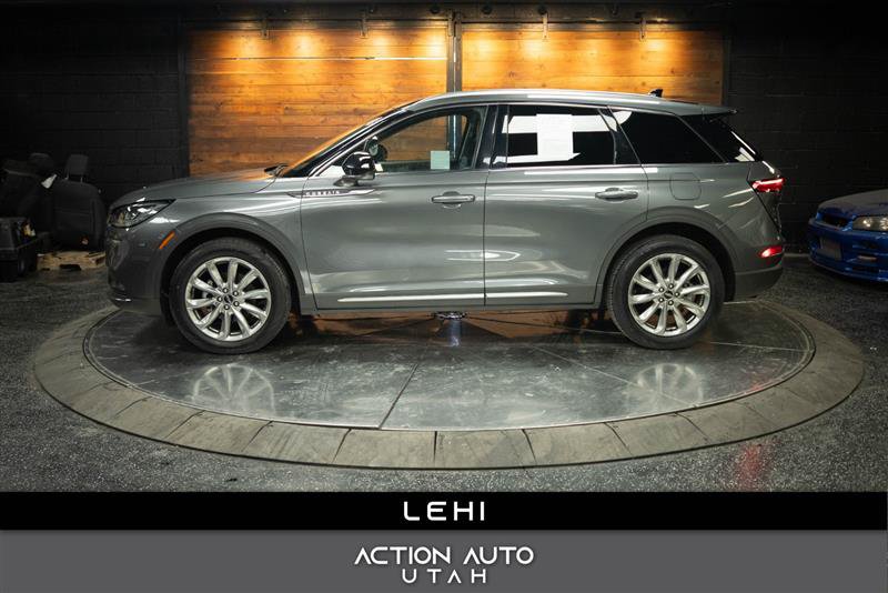 Used 2022 Lincoln Corsair FWD w/ Premium Package image 1