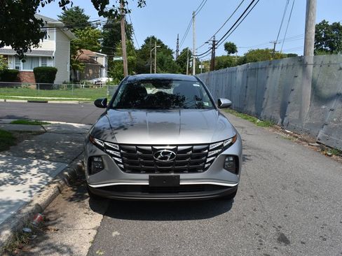Used 2022 Hyundai Tucson SE AWD/4WD image 3