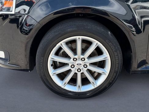 Used 2018 Ford Flex Limited AWD/4WD image 10