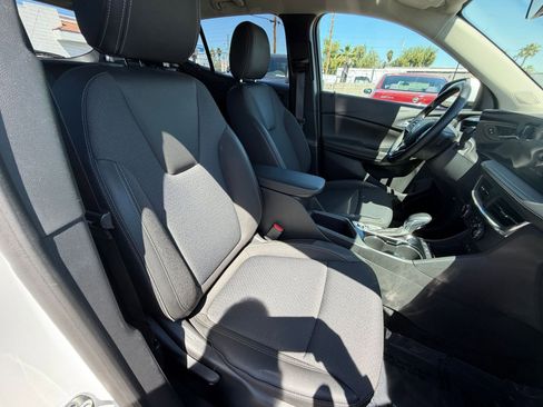 Used 2025 Buick Encore GX Preferred image 35