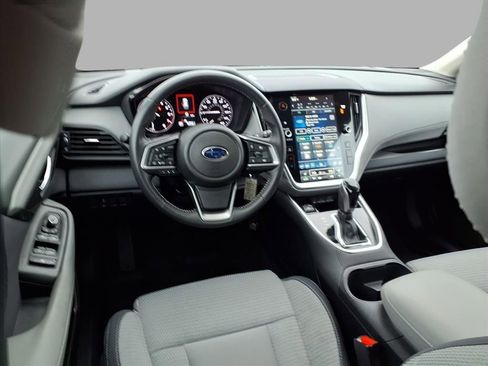 Certified 2025 Subaru Outback Premium w/ Popular Package #1A image 3