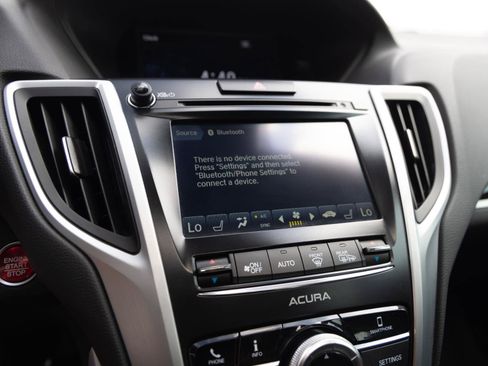 Used 2018 Acura TLX FWD image 25