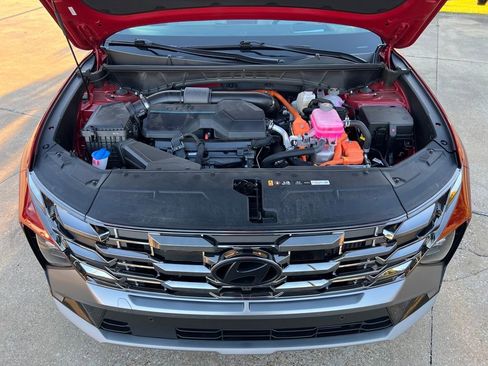 Used 2025 Hyundai Tucson Limited image 18