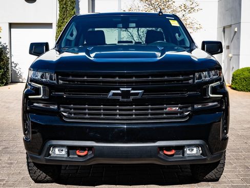 Used 2020 Chevrolet Silverado 1500 LT Trail Boss image 2
