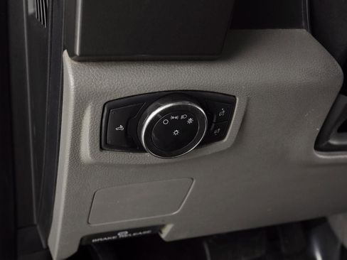 Used 2017 Ford F250 XLT w/ Snow Plow Prep Package image 22