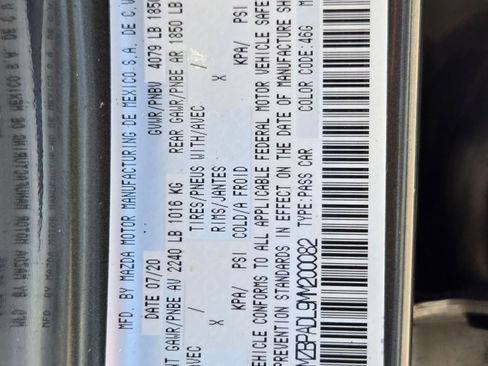 Used 2021 MAZDA MAZDA3 s image 32