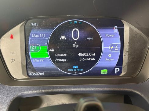 Used 2022 Chevrolet Bolt EUV Premier w/ Super Cruise Package image 22