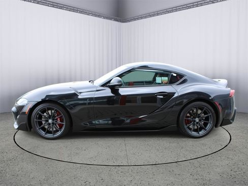 Certified 2025 Toyota Supra RWD image 5
