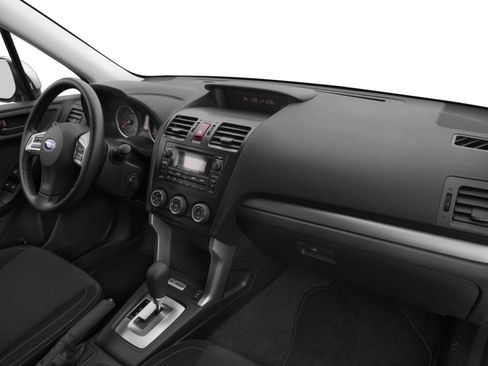 Used 2016 Subaru Forester 2.5i Premium w/ Popular Package #2 AWD/4WD image 10
