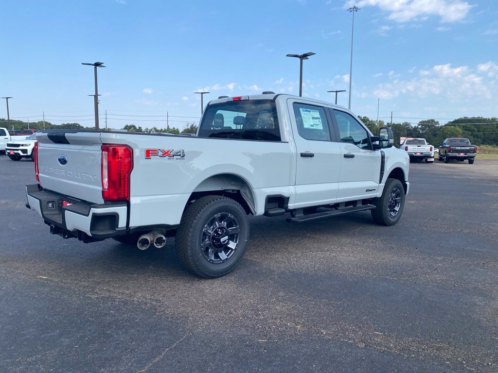 New 2026 Ford F250 XL w/ STX Appearance Package AWD/4WD image 9