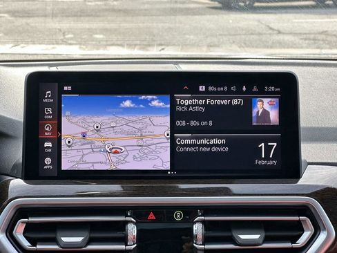 Used 2023 BMW X4 xDrive30i w/ Convenience Package image 11