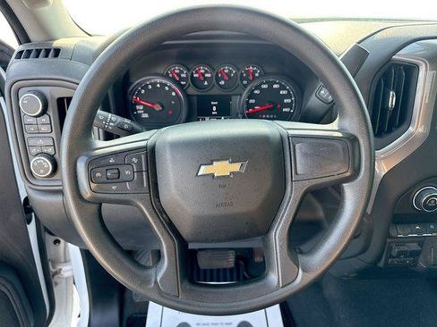 Used 2023 Chevrolet Silverado 1500 Custom AWD/4WD image 11
