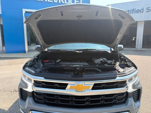 Certified 2024 Chevrolet Silverado 1500 LT AWD/4WD image 11