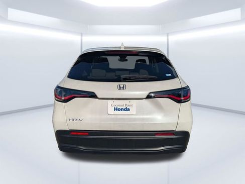 New 2026 Honda HR-V LX image 5