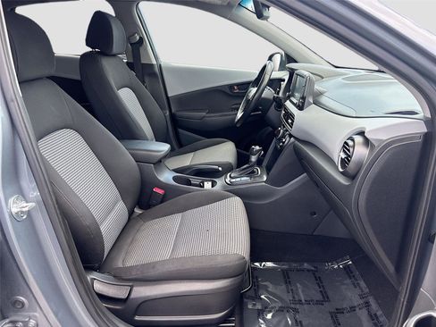 Used 2020 Hyundai Kona SEL Plus FWD image 28