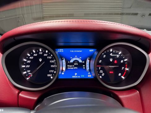 Used 2018 Maserati Ghibli S image 42