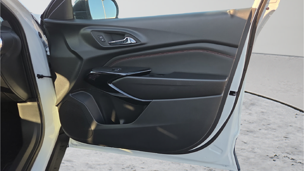 New 2026 Chevrolet Trax RS FWD image 28