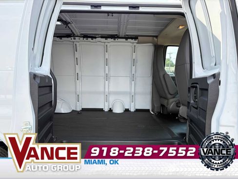 New 2025 GMC Savana 2500 w/ Driver Convenience Package image 17
