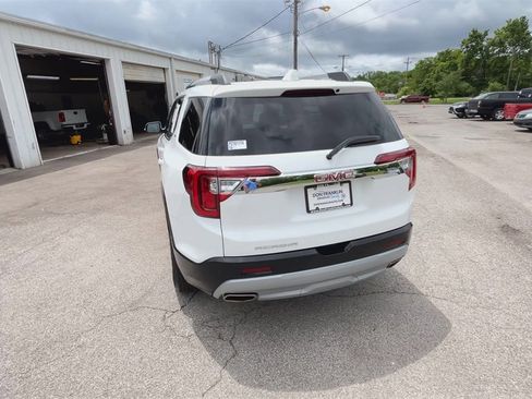 Used 2023 GMC Acadia SLE w/ Driver Convenience Package image 7