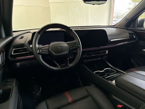 Used 2024 Chevrolet Traverse RS w/ LPO, Floor Liner Package image 22