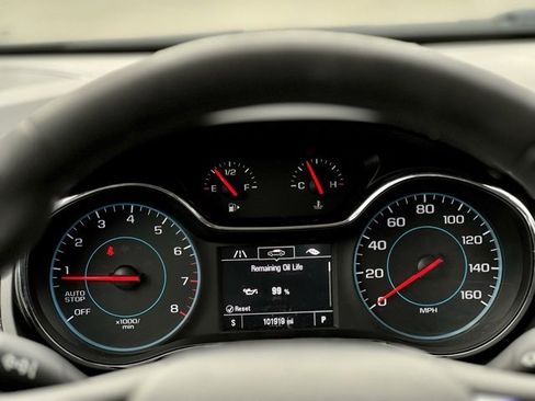 Used 2018 Chevrolet Cruze LT w/ Convenience Package image 37