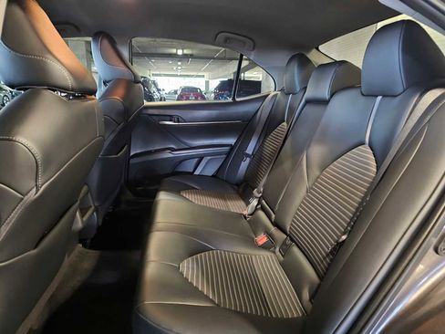 Used 2020 Toyota Camry SE FWD image 28