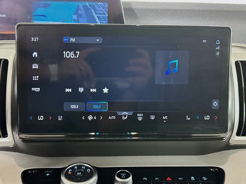 Used 2025 Ford Expedition Active AWD/4WD image 21
