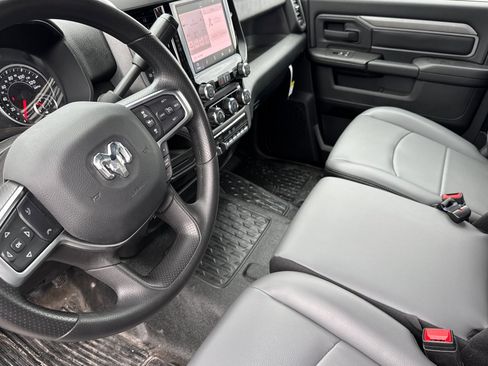 New 2026 RAM 5500 Tradesman w/ Chrome Appearance Group image 9