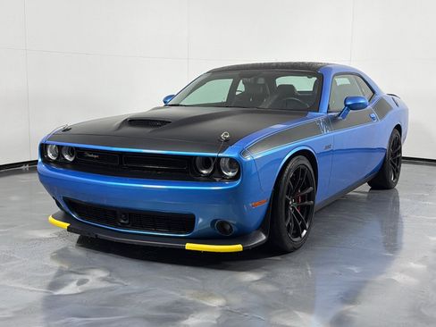 Used 2018 Dodge Challenger T/A RWD image 10