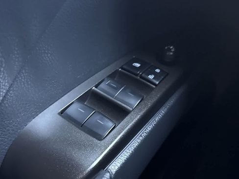 Used 2024 Toyota Camry SE FWD image 17