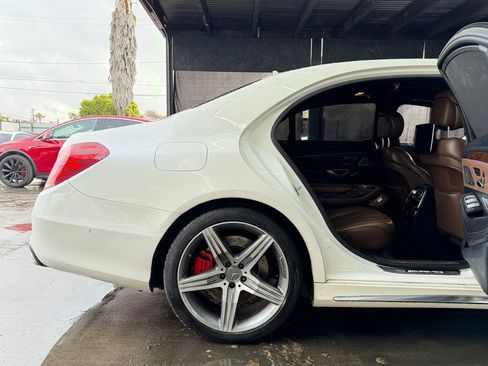 Used 2014 Mercedes-Benz S 63 AMG 4MATIC Sedan image 17