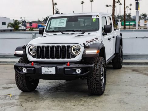 New 2026 Jeep Gladiator Rubicon w/ Steel Bumper Group AWD/4WD image 4