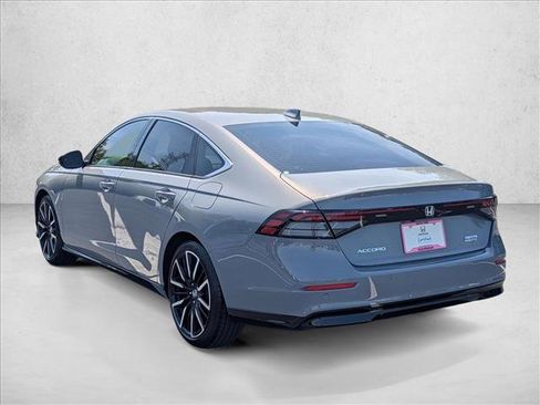 Used 2025 Honda Accord Touring image 8