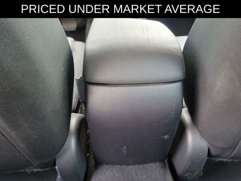 Used 2016 MAZDA MAZDA3 i Sport w/ Preferred Equipment Package FWD image 9