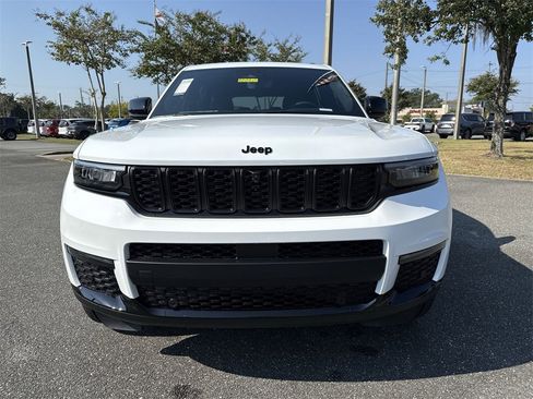 New 2025 Jeep Grand Cherokee L Limited w/ Luxury Tech Group II image 8