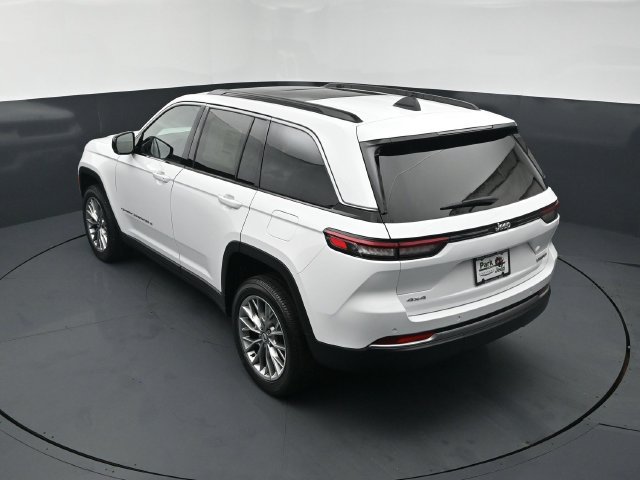 New 2027 Jeep Grand Cherokee Limited AWD/4WD image 16
