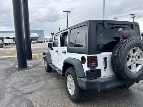 Used 2016 Jeep Wrangler Unlimited Sport w/ Quick Order Package 24S AWD/4WD image 3