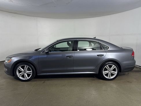 Used 2013 Volkswagen Passat 3.6 SE image 27